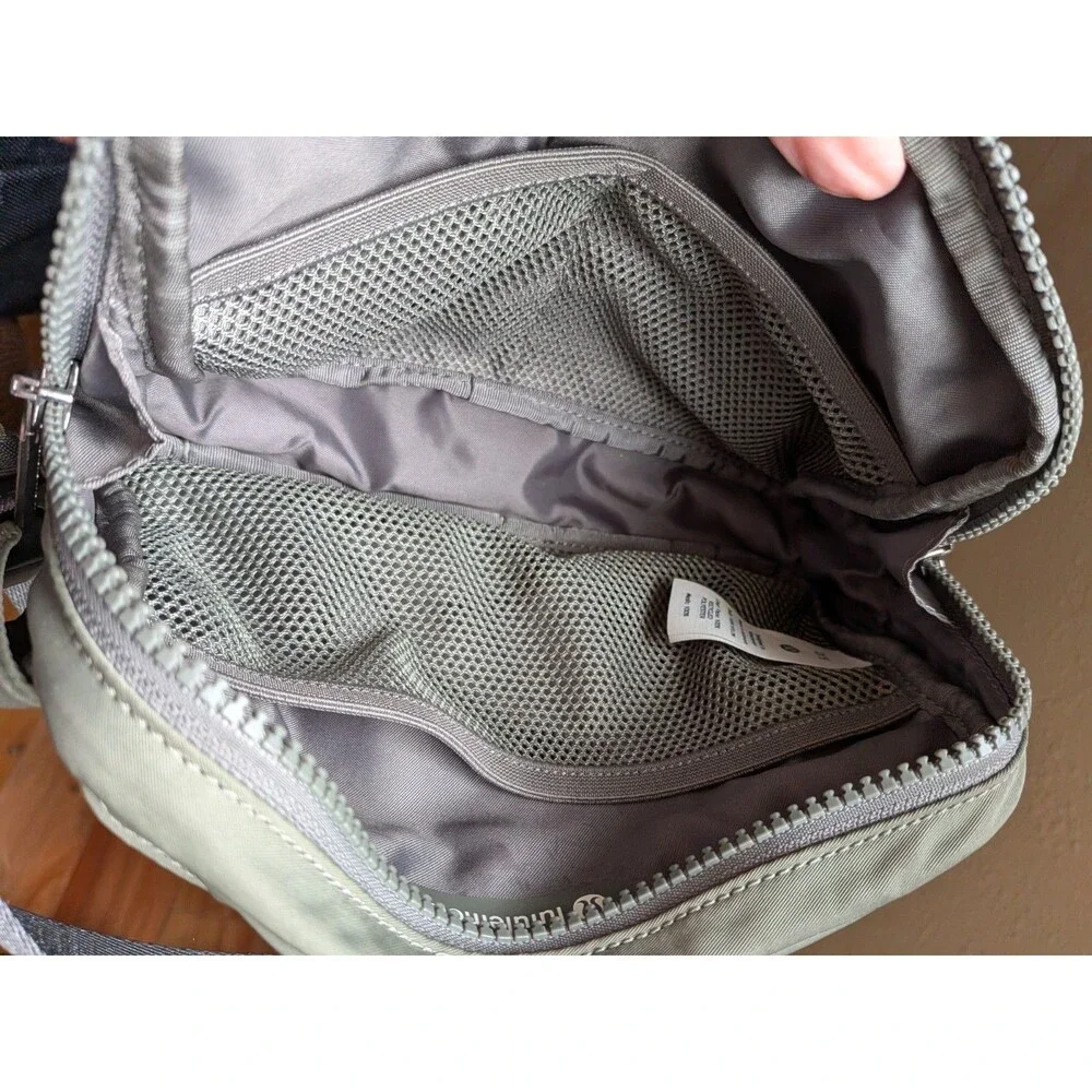Lululemon Olive Green Everywhere Belt Bag 1L Very Clean!
